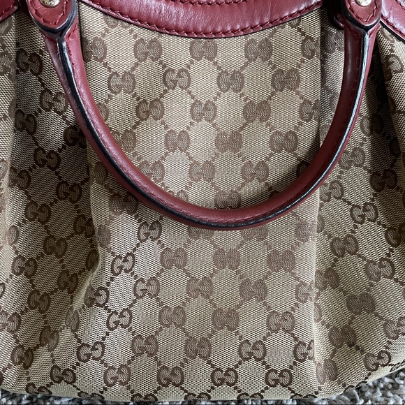 Large Gucci monogram bag - Picture 1 of 5